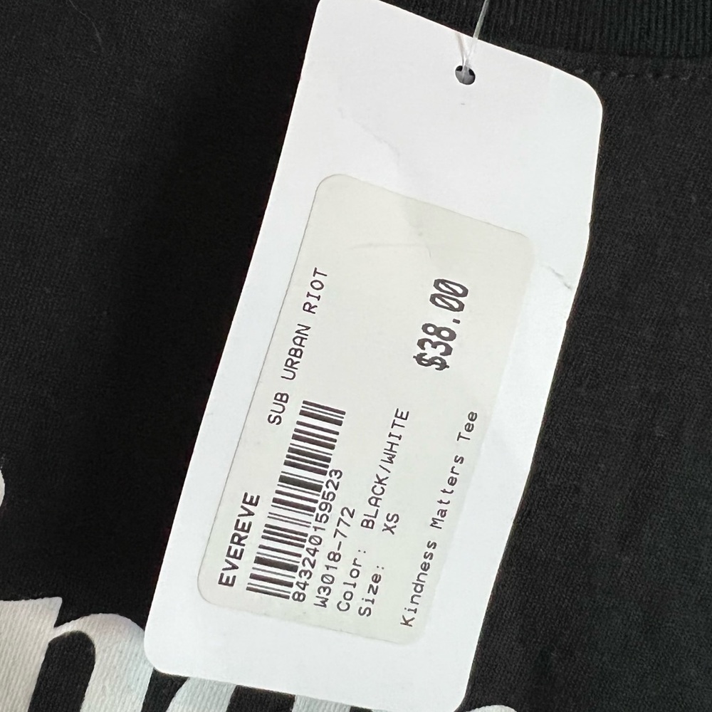 NWT sub urban riot kindness matters tee - Picture 7 of 7